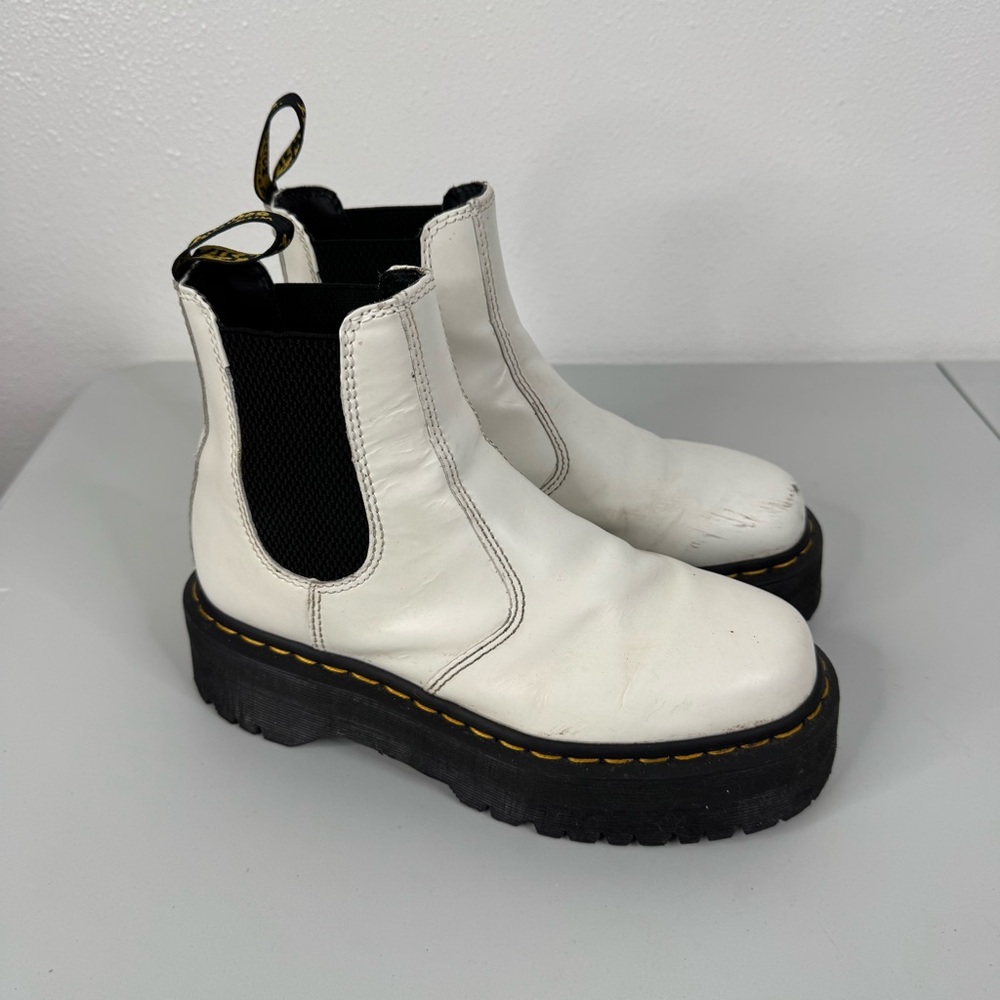 Dr. Martens 2976‎ Smooth White Leather Quad Platform Boots Size 7